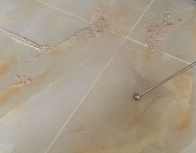 沛县瓷砖空鼓维修公司分享粘合剂选择不当在瓷砖铺贴过程中可能导致以下问题