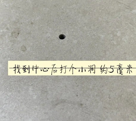 沛县瓷砖空鼓维修公司专业解答在瓷砖铺贴过程中，如果砂料搅拌不均匀，将会带来以下问题